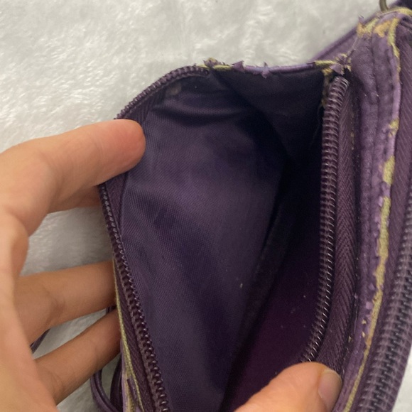 Purple faux leather wristlet wallet - Picture 13 of 17